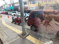 Guiding Block Tunanetra Nabrak Tiang Ditanggapi Anies, Perbaikan Dinanti