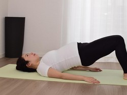 8 Gerakan Agar Cepat Kontraksi dan Melahirkan, Butterfly Pose-Senam Kegel