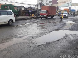 Meski Masih Ada Genangan, Jl Raya Industri Tak Lagi Bak Kolam Usai Hujan