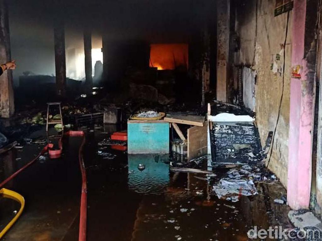Kebakaran di Pasar Kota Banjarnegara Belum Padam, Ini Penyebabnya