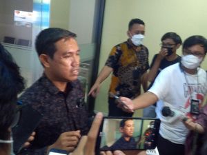 Video: Pelapor Roy Suryo Cs Jadi Saksi Kasus Tuduhan Ijazah Palsu Jokowi Video: Pelapor Roy Suryo Cs Jadi Saksi Kasus Tuduhan Ijazah Palsu Jokowi