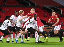 Man United Vs Milan Imbang di Babak I