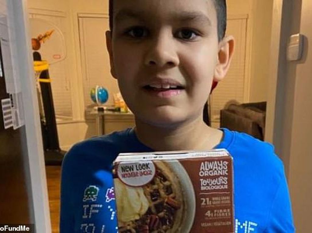 Makanan Favoritnya Tak Diproduksi Lagi, Anak Berkebutuhan Khusus Ini Dapat Resep Rahasia dari Pabrik Makanan Favoritnya Tak Diproduksi Lagi, Anak Berkebutuhan Khusus Ini Dapat Resep Rahasia dari Pabrik