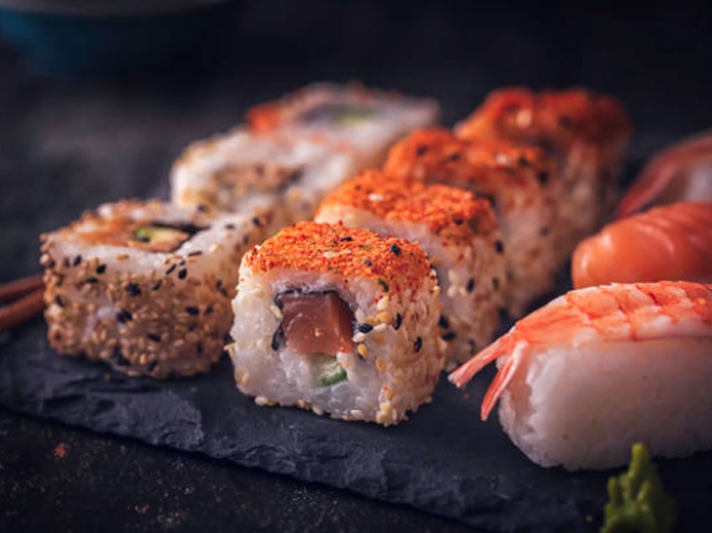 Demi Sushi Gratis, Ratusan Orang Rela Ganti Nama Jadi Salmon