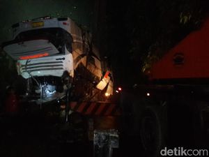 Polisi Belum Simpulkan Penyebab Kecelakaan Maut di Sumedang