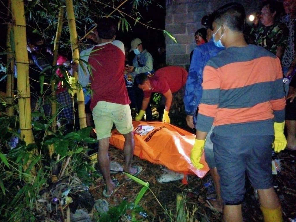Seorang Pemancing Ditemukan Tewas Mengambang di Aliran Sungai Lahar Blitar Seorang Pemancing Ditemukan Tewas Mengambang di Aliran Sungai Lahar Blitar