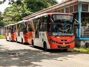 Daftar Rute TransJ yang Dialihkan Saat Kirab Bendera HUT Ke-78 RI Hari Ini Daftar Rute TransJ yang Dialihkan Saat Kirab Bendera HUT Ke-78 RI Hari Ini