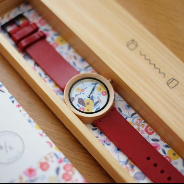 jam tangan kayu lima (sumber : instagram.com/limawatch) jam tangan kayu lima (sumber : instagram.com/limawatch)