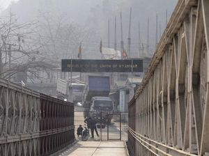 200 Polisi Myanmar dan Keluarganya Kabur ke India Usai Kudeta