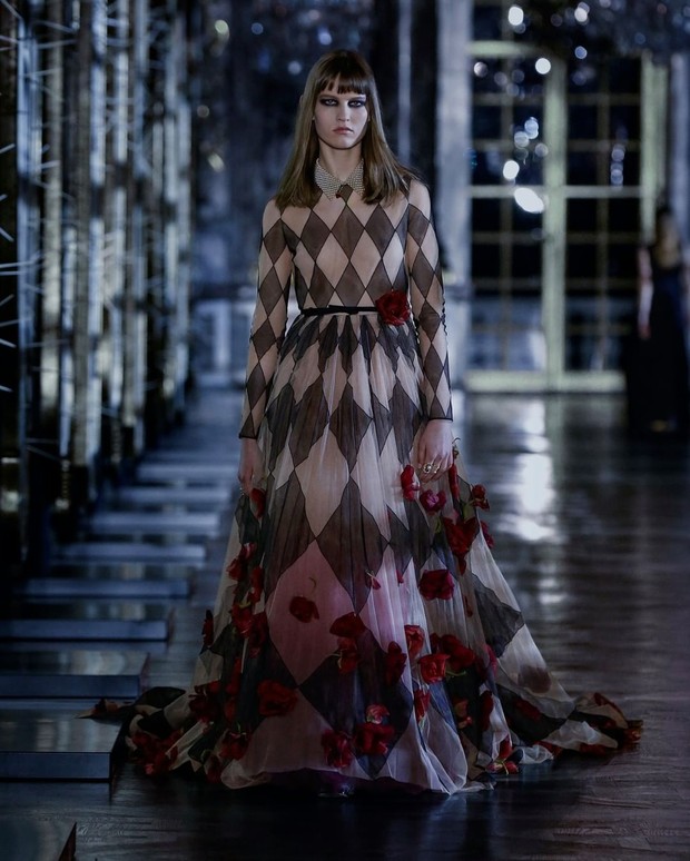 Koleksi #DiorAW21 Koleksi #DiorAW21/instagram.com/dior