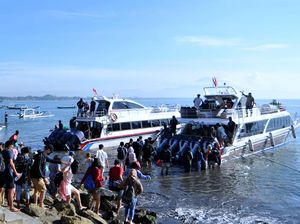 Momen Penyebrangan Kapal Cepat Jelang Nyepi di Bali