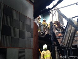 Kebakaran Rumah di Kwitang Jakpus, Kini Proses Pendinginan