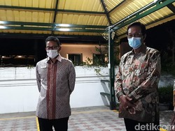 Sandiaga Temui Sultan Malam-malam di Yogya, Bahas Apa?