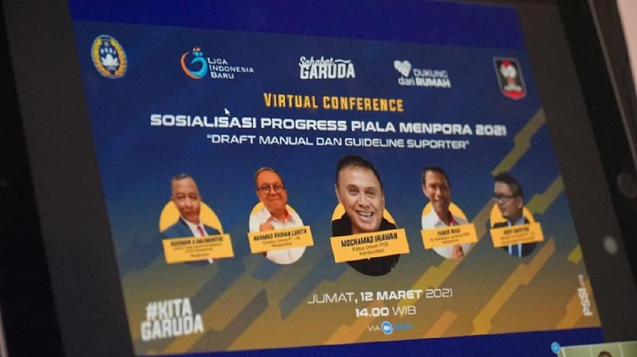 Sosialisasi PIala Menpora 2021 yang dilakukan PSSI ke suporter.