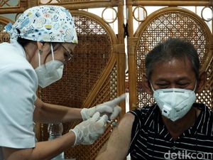 Unpar Gelar Vaksinasi COVID-19 untuk Lansia Unpar Gelar Vaksinasi COVID-19 untuk Lansia