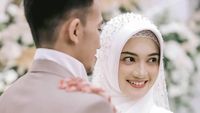 Ustaz Syam Menikah, Lihat Gaya Pengantin Wanitanya yang Cantik Bergaun Putih