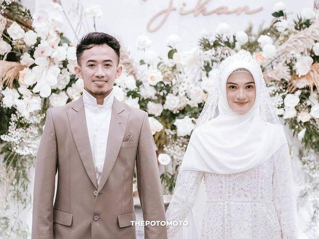 Ustaz Syam Menikah Netizen Pangling dengan Pengantin Wanita