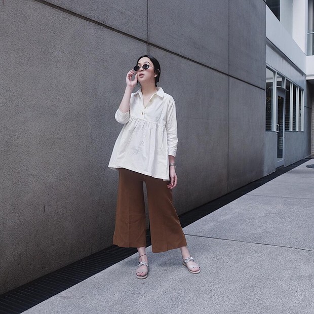 Baggy Pants/instagram.com/agthpricilla Model mengambang di bagian bawah celana yang cukup lebar mampu menghilangkan kesan besar pada betis.