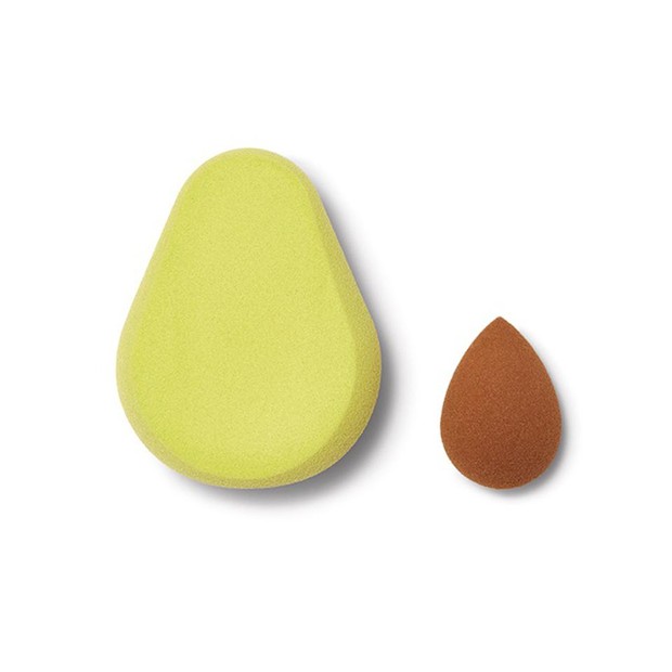 e.l.f. x Chipotle Extra Guac Face Sponge Set Produk kolaborasi e.l.f dengan Chipotle