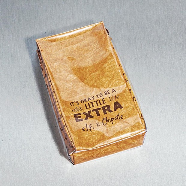 e.l.f x Chipotle Eyes Chips Face Makeup Bag Produk kolaborasi e.l.f dengan Chipotle