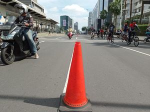 Jalur Pop Up Diperlebar, Pesepeda di Sudirman-Thamrin Makin Ramai Pagi Ini Jalur Pop Up Diperlebar, Pesepeda di Sudirman-Thamrin Makin Ramai Pagi Ini