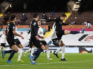 Nikmatnya Umpan Joao Cancelo buat John Stones