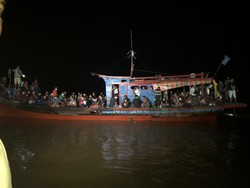 TNI AL Amankan Kapal Nelayan Angkut Ratusan TKI Ilegal di Pulau Jemur Sumut