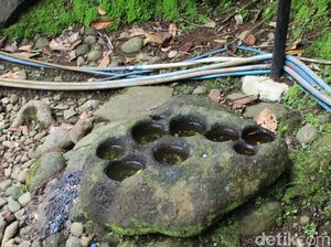 Watu Dakon, Lubang Batu yang Dipercaya Jadi Tempat Pemujaan Arwah Leluhur