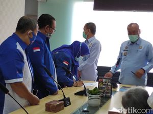 Waspada Partai Tandingan, Demokrat Jateng Serahkan Dokumen ke Kemenkumham Waspada Partai Tandingan, Demokrat Jateng Serahkan Dokumen ke Kemenkumham