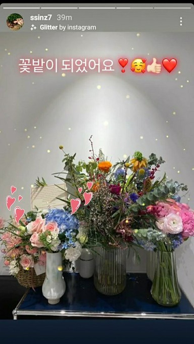 Hadiah Bunga/twitter.com/K_DramaIndo Hadiah Bunga