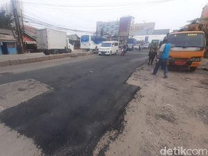 Dulu Bak Kolam, Kini Jl Raya Industri Bekasi Sudah Diperbaiki