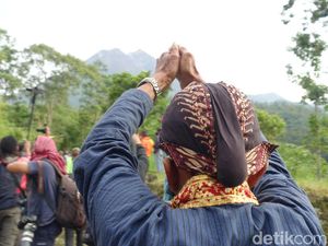 Begini Jalannya Labuhan Merapi Saat Pandemi-Aktivitas Vulkanik Tinggi
