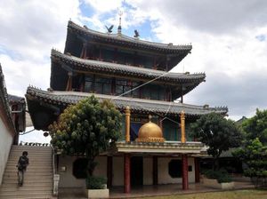 Mengenal Masjid Berarsitektur Klenteng Milik Anton Medan