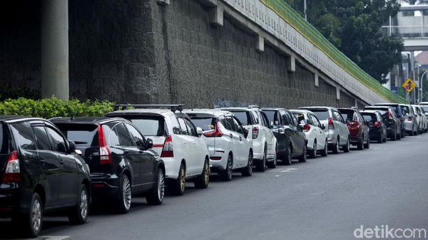 Parkir Sembarangan di Jalan Trunojoyo Lagi Ngehits