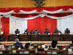 Rapat Paripurna DPRD Sumsel, 7 Raperda Resmi Jadi Perda