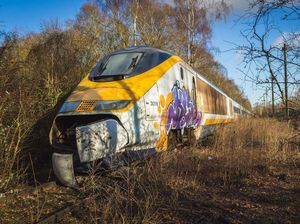 Penampakan Kereta Cepat Prancis yang Terbengkalai