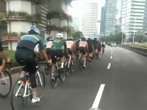 Viral Rombongan Pesepeda Keluar Jalur Dikawal di Sudirman, Ini Kata Polisi