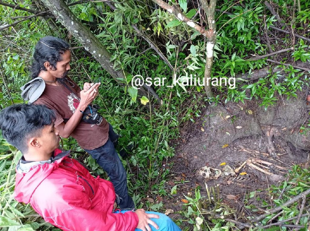 Ikuti Ritual Labuhan Merapi, Abdi Dalem Justru Temukan Kerangka Manusia Ikuti Ritual Labuhan Merapi, Abdi Dalem Justru Temukan Kerangka Manusia