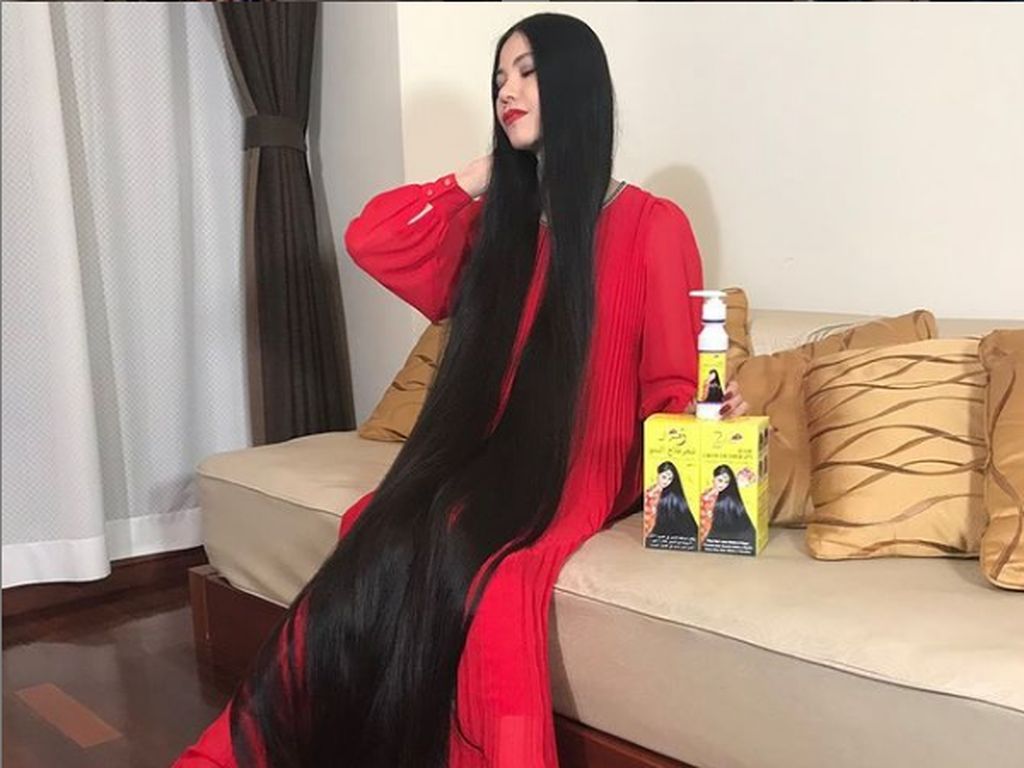 Wanita Tak Potong Rambut 15 Tahun, Sebut Dirinya Rapunzel Jepang Wanita Tak Potong Rambut 15 Tahun, Sebut Dirinya Rapunzel Jepang