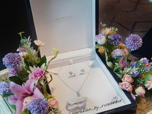 Foto: Uniknya Isi Seserahan Aurel Hermansyah dan Atta Halilintar