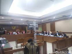 Saksi Ungkap Arahan Juliari Jika Perusahaan Tak Bayar Fee Bansos Corona