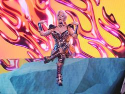 Dear Netizen, Cardi B Tuh Nggak Ditolak Eminem!