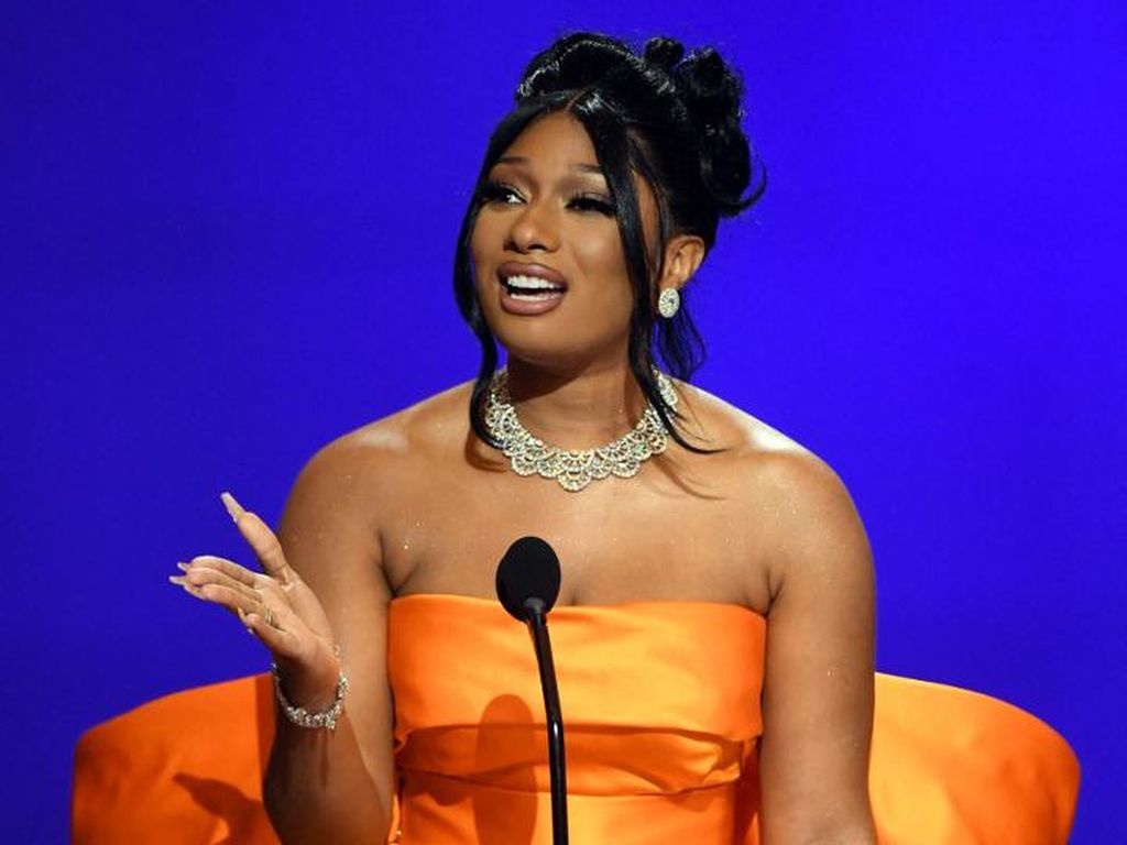 Megan Thee Stallion dan Beyonce Saling Puji di Panggung Grammy Megan Thee Stallion dan Beyonce Saling Puji di Panggung Grammy