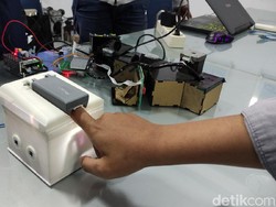 Keren, Mahasiswa Semarang Bikin Alat Tes Diabetes Tanpa Keluar Darah