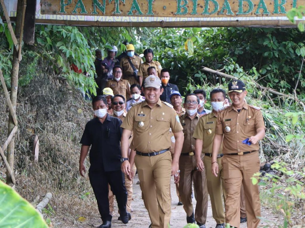 Bupati OKU Selatan Cek Kesiapan Infrastruktur Jelang Porprov Sumsel Bupati OKU Selatan Cek Kesiapan Infrastruktur Jelang Porprov Sumsel
