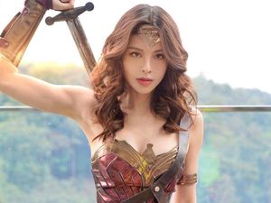 8 Potret Influencer Cantik yang Unggah Percobaan Bunuh Diri Usai Dibully 8 Potret Influencer Cantik yang Unggah Percobaan Bunuh Diri Usai Dibully