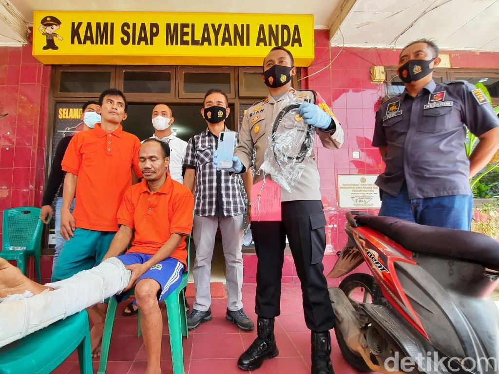 Rampas Uang Pembangunan Masjid, 2 Begal di Sumsel Ditembak Polisi Rampas Uang Pembangunan Masjid, 2 Begal di Sumsel Ditembak Polisi