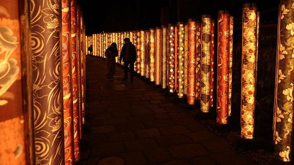 Gemerlap Hutan Kimono di Arashiyama Jepang