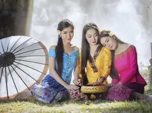 Laos, Negara yang Paling Banyak Dibom di Dunia Laos, Negara yang Paling Banyak Dibom di Dunia