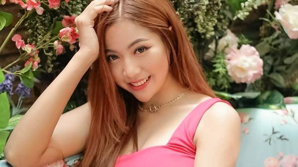7 Potret Monica Indah, Korban Iklan Selebgram Filler Payudara